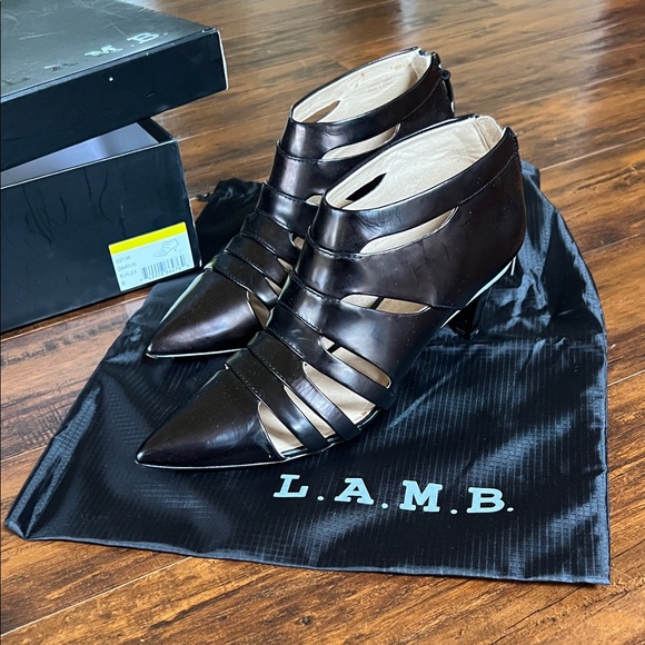 L.A.M.B. Shoes - L.A.M.B. Darius Black Strappy Cutout Pointed Ankle Booties Size 8